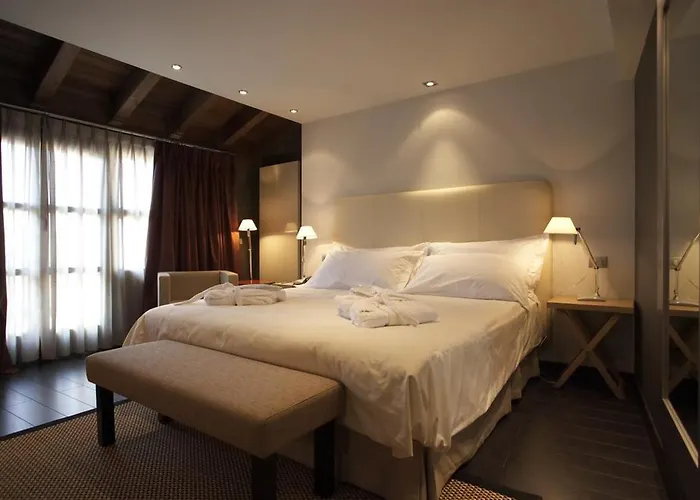 Hotel Domus Selecta La Trufa Negra